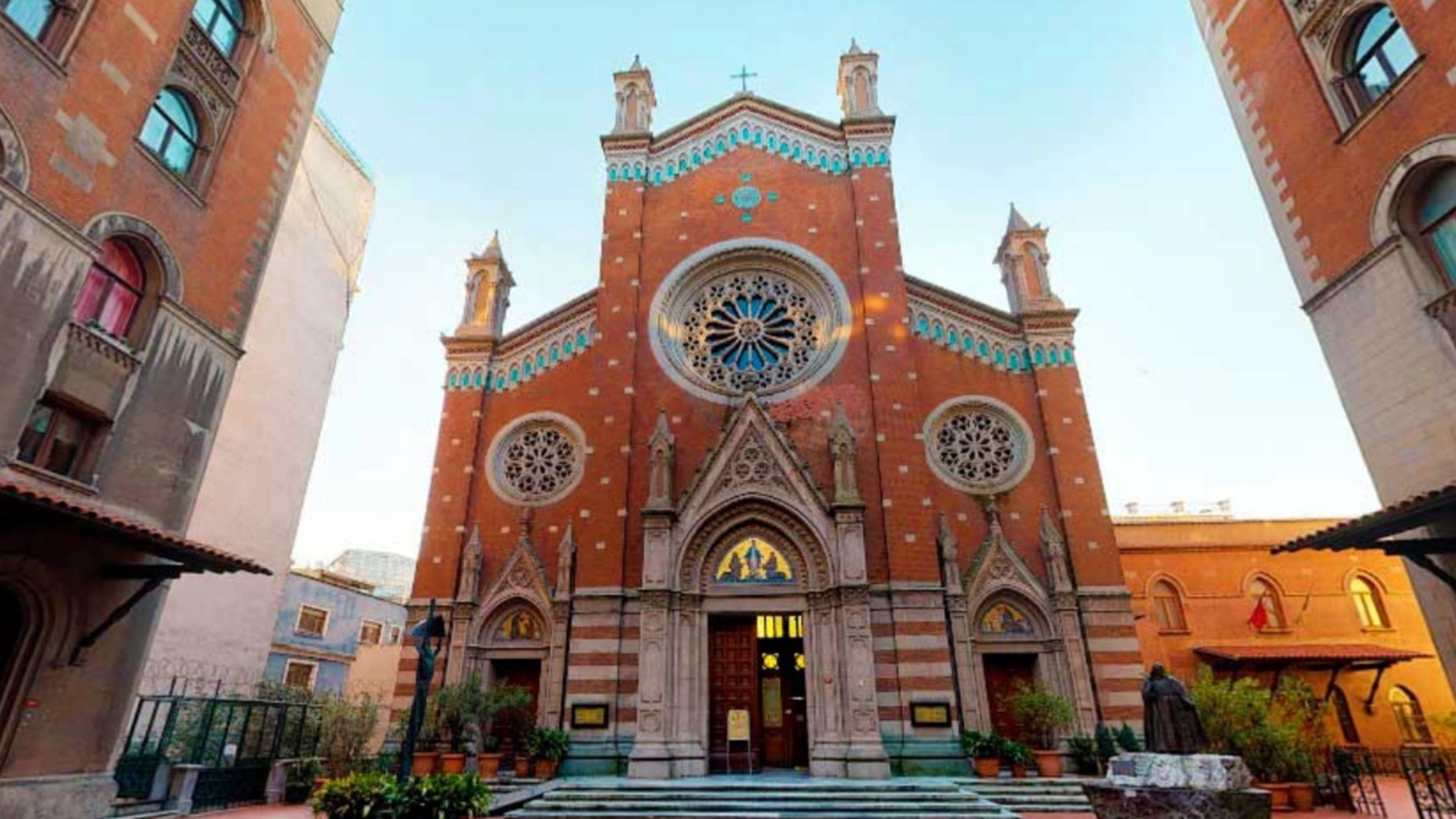 Synagogue with Mosque and Church Walking Tour in Istanbul
