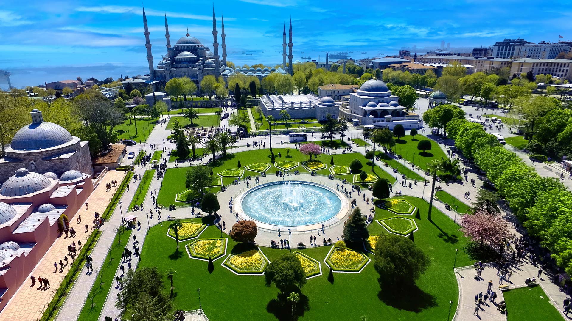 Sultanahmet Square: A Timeless Stage in the Heart of Istanbul